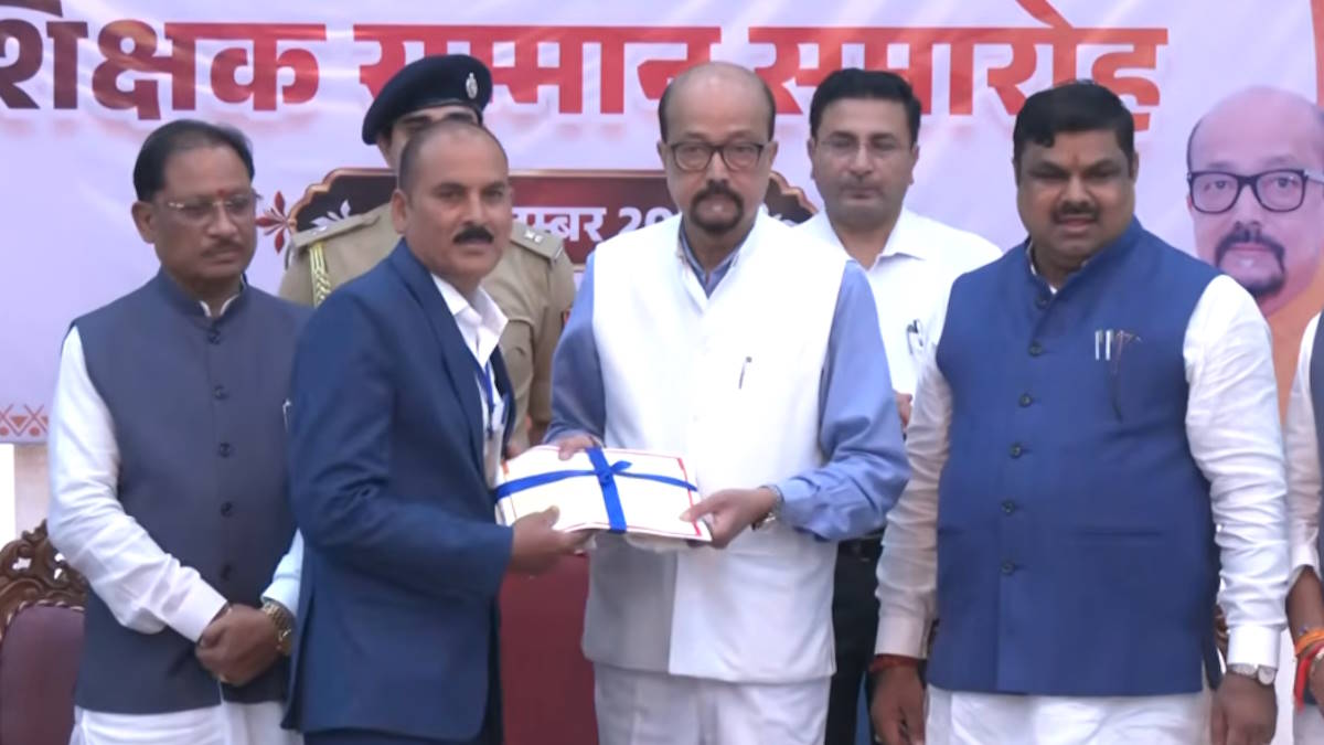 शिक्षक दिवस: उत्कृष्ट शैक्षणिक कार्य और सेवाओं के लिए राज्यपाल ने किया 67 शिक्षकों का सम्मान, सीएम साय ने कहा- स्कूल में हम बढ़ा रहे हैं जन भागीदारी…