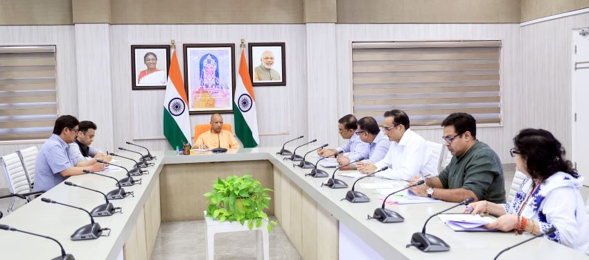संकट में सरकार आपके द्वार: बाढ़ प्रभावितों को लेकर CM योगी का बड़ा ऐलान, अफसरों को सीधी चेतावनी