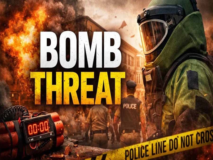 Delhi School Bomb Threat: राजधानी के कई स्कूलों को बम से उड़ाने की धमकी, पुलिस और सुरक्षा एजेंसियां जांच में जुटीं