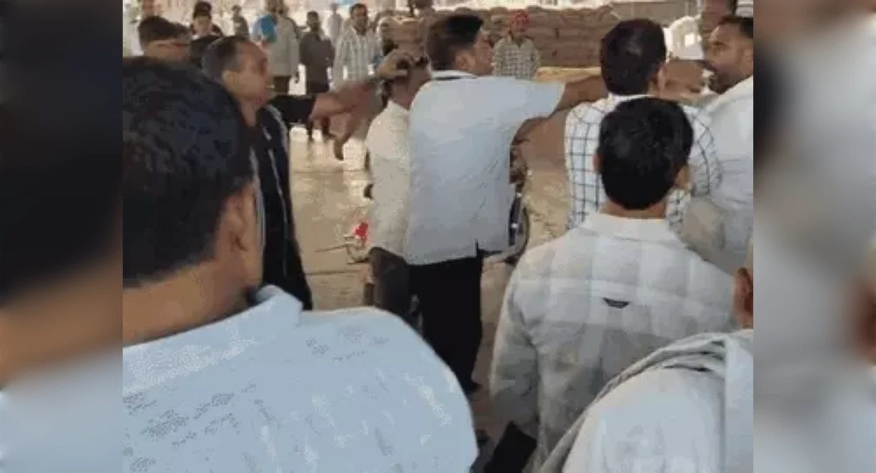 धान खरीद में देरी से किसान ने खोली जहरीले पदार्थ की बोतल, फिर ऐसे रुका मामला