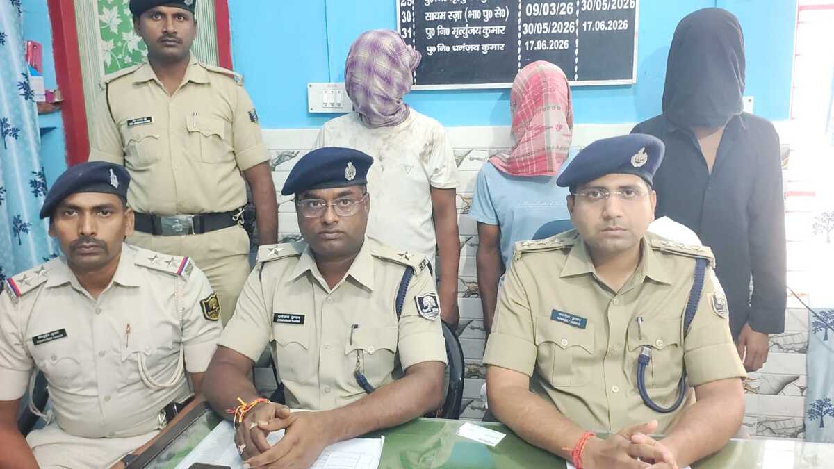 दिलगौरी में पुलिस ने की छापेमारी, एक कट्टा और जिंदा कारतूस के साथ 3 गिरफ्तार!