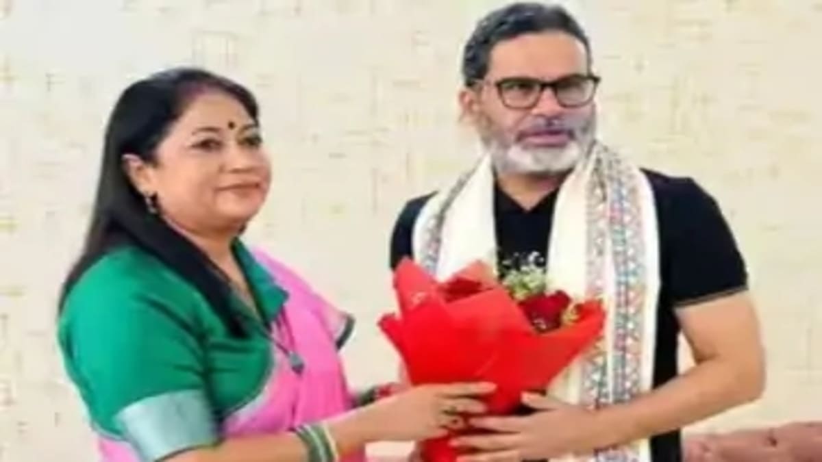 जन सुराज की एंट्री से पटना शिक्षक सीट पर मुकाबला त्रिकोणीय, आज नामांकन दाखिल करेंगी डॉ. दिव्या ज्योति