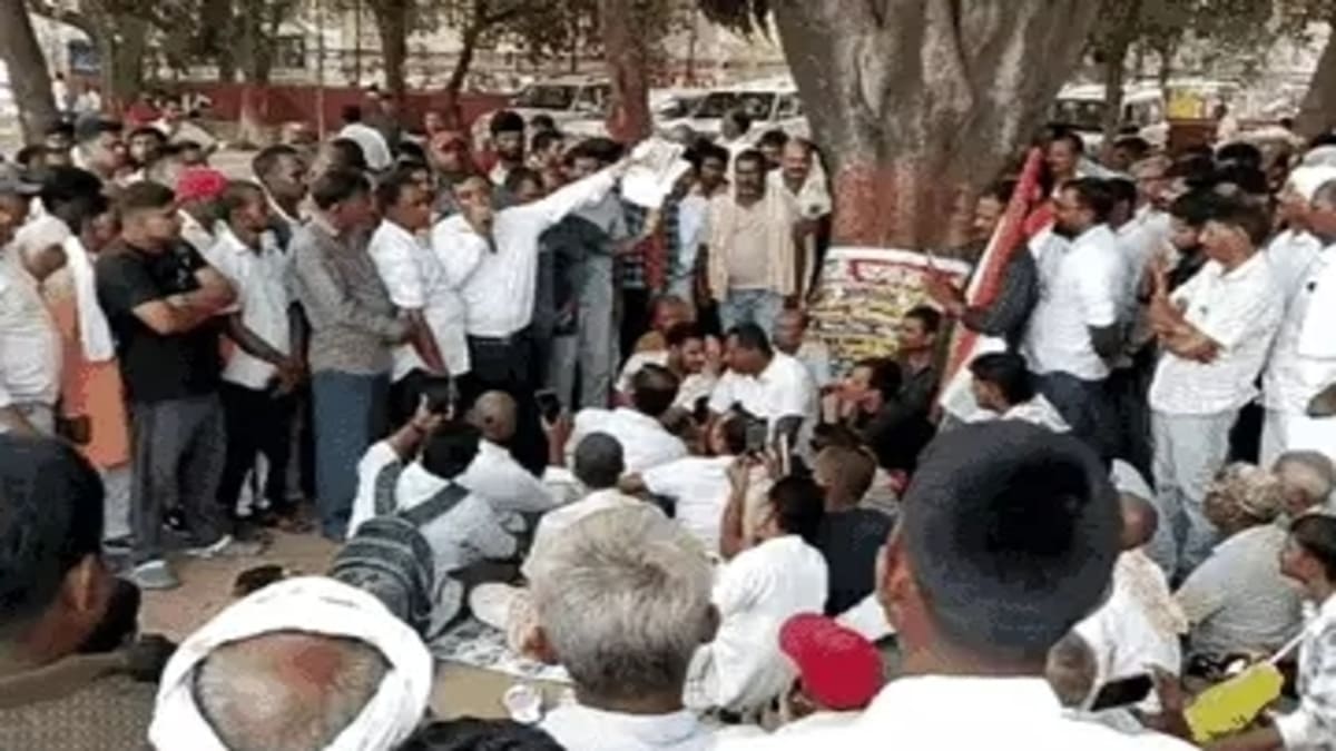 पटना में नल-जल ऑपरेटर-रखरखाव कर्मियों का आंदोलन, गांधी मैदान पहुंचे 5 हजार कर्मी, CM आवास मार्च की चेतावनी