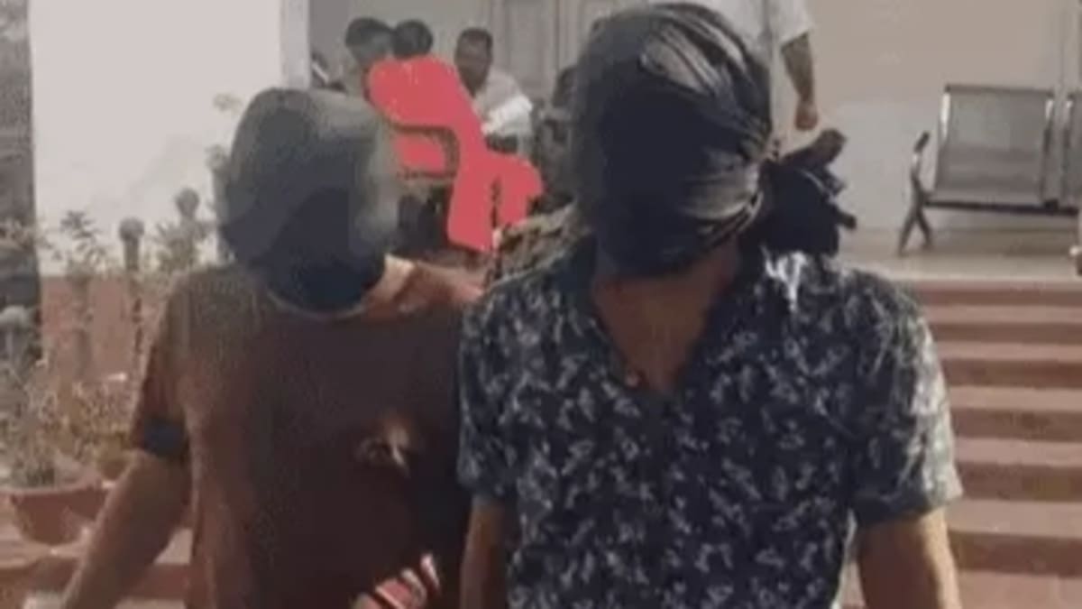 डॉक्टर से चेन झपटकर कटिहार भागे दो शातिर गिरफ्तार, पुलिस ने ऐसे बिछाया जाल