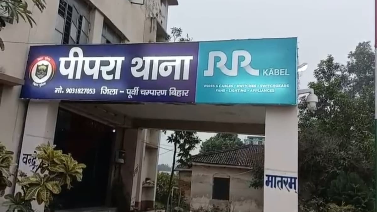बगीचे की झाड़ियों में बोरे के अंदर मिला किशोर का शव, हत्या या आत्महत्या की गुत्थी में उलझी पुलिस!