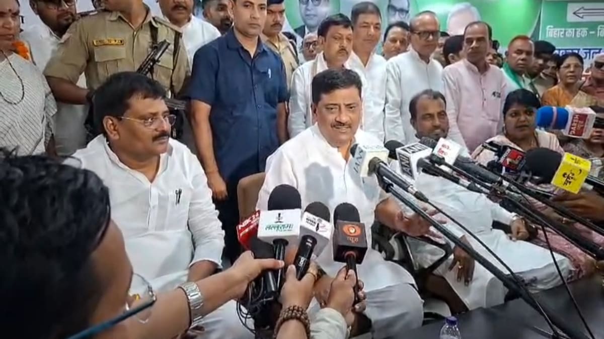 फरक्का जल संधि पर लगे विराम, संजय झा बोले, नीतीश संवाद के जरिए जनता तक पहुंचेंगी सरकार की उपलब्धियां