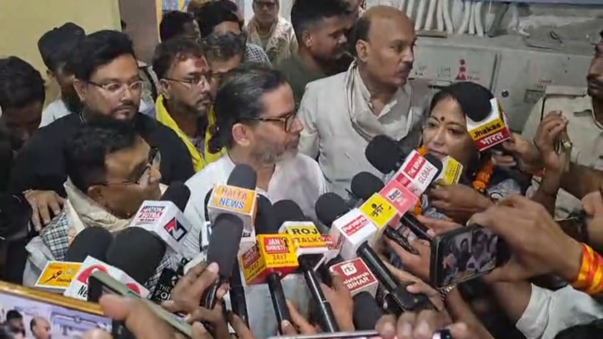 शिक्षक-स्नातक मतदाता हराएंगे 7वीं फेल सीएम के उम्मीदवार, MLC चुनाव और NDA की बैठक पर PK का तंज!