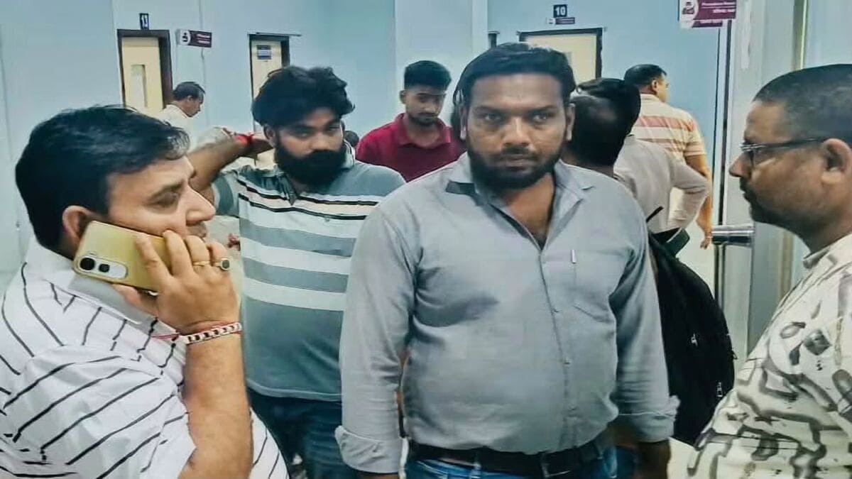 गोपालगंज में गैस सिलेंडर ब्लास्ट होने से 24 लोग झुलसे, कई की हालत गंभीर