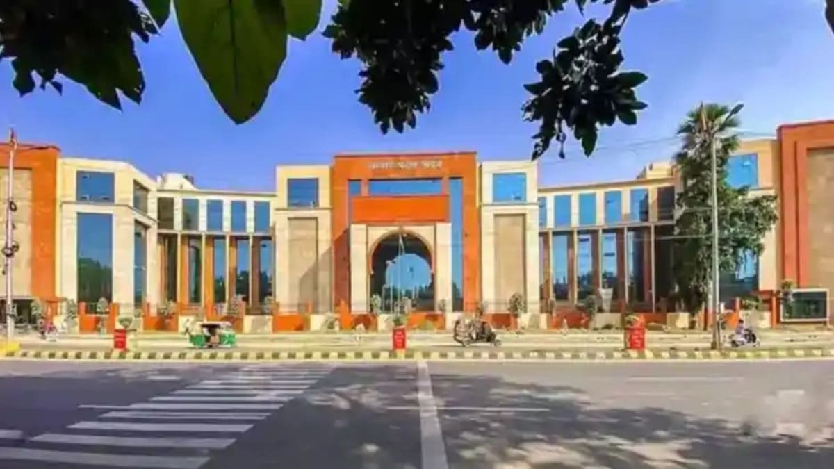 बिहार में 49 इंस्पेक्टर बने डीएसपी, गृह विभाग ने जारी की सूची