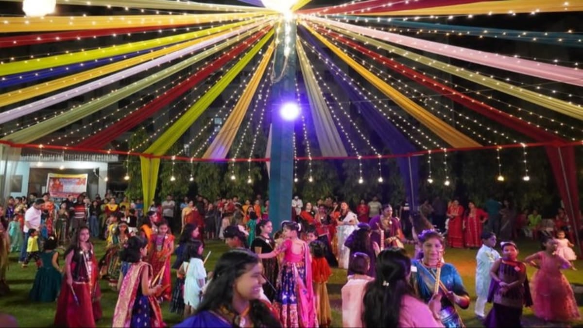 पटना में गरबा-डांडिया की धूम, शहर में 8  बड़े डांडिया- गरबा का आयोजन, निया शर्मा और पंकज झा बिखेरेंगे जलवा