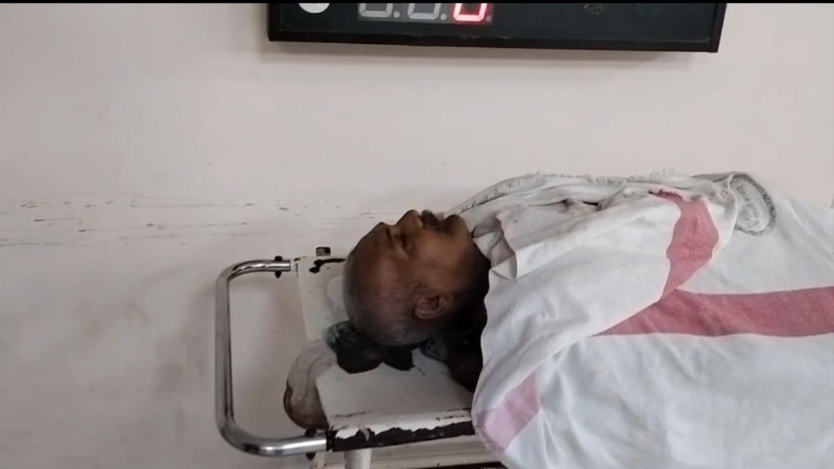 जमीनी विवाद को लेकर वृद्ध को मारी गोली, सदर अस्पताल रेफर रास्ते में हुई मौत परिजनों का रो रो कर बुरा हाल