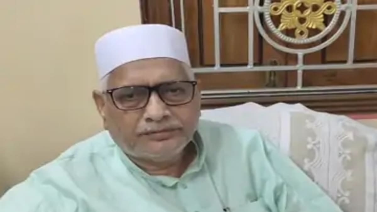 ​वोट चोरी पर आर-पार के मूड में कांग्रेस, ज्ञानेश कुमार के इस्तीफे तक जारी रहेगा युद्ध, राहुल के आह्वान पर सड़क पर उतरी जनता