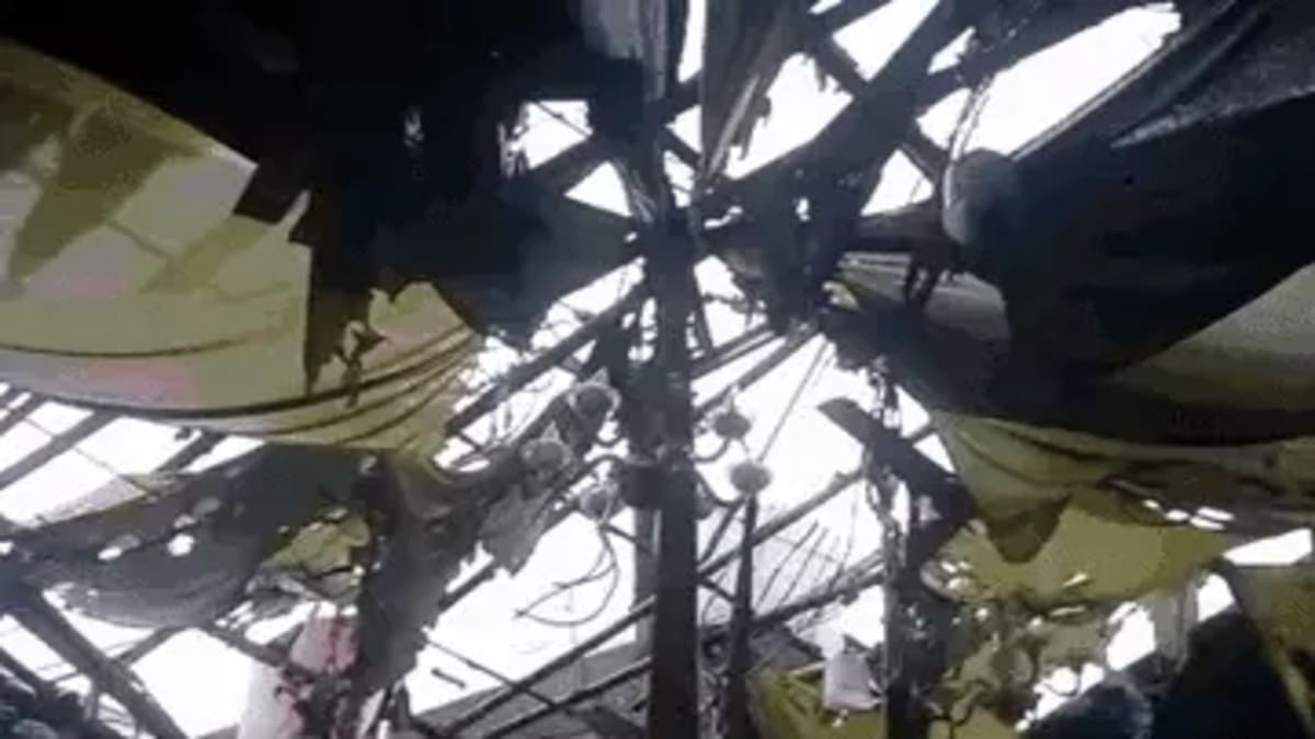 पटना में राजवंशी नगर पंडाल में लगी आग, दुर्गा विसर्जन के बीच टला हादसा!