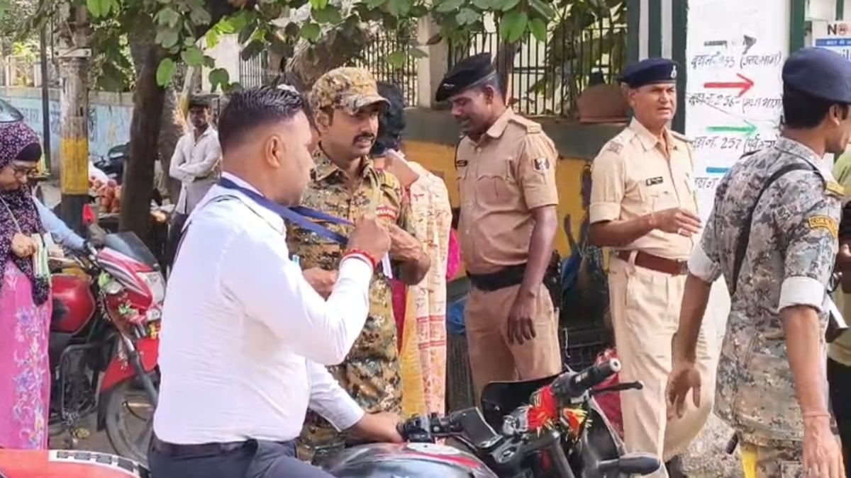 कोसी स्नातक MLC चुनाव: भागलपुर के 26 बूथों पर थामने वाला है वोटिंग का दौर, मतदान अंतिम चरण में