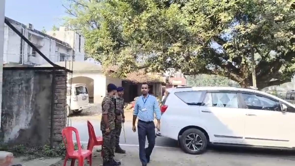 पूर्वी चंपारण में 89.61% बंपर वोटिंग के साथ शांतिपूर्ण संपन्न हुआ मतदान, EVM में कैद हुआ प्रत्याशियों का भाग्य!