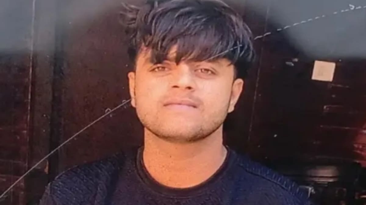 बाइक की चाबी को लेकर हुए विवाद में रेस्टोरेंट कर्मी की चाकू घोंपकर हत्या, दो आरोपी गिरफ्तार