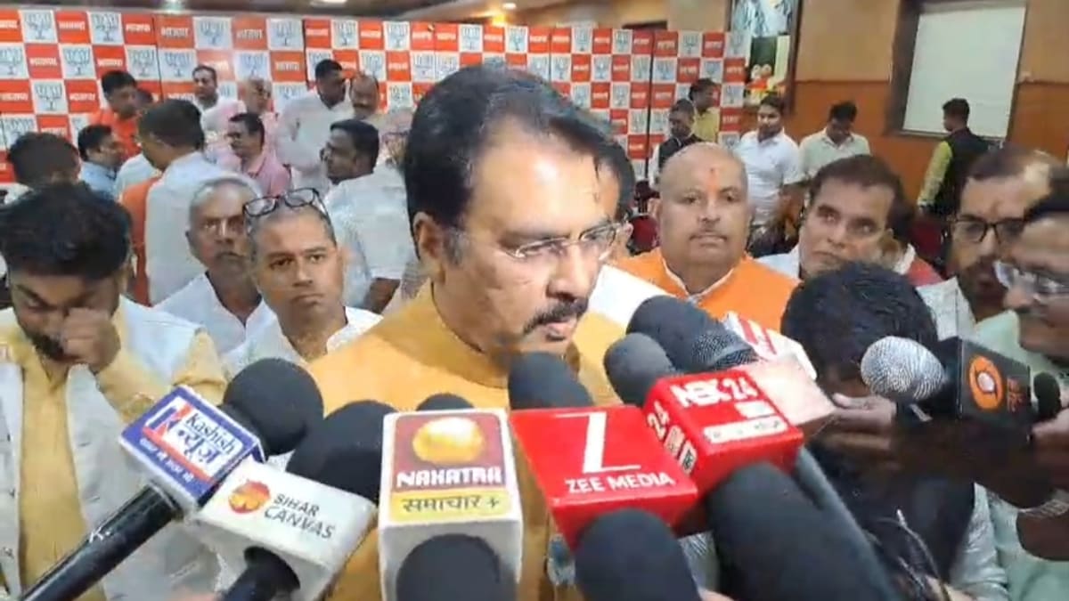 ​भाजपा कार्यालय में गूंजा मन की बात का जादू, संजय सरावगी बोले- पीएम मोदी के हर शब्द से मिलती है नया करने की ऊर्जा