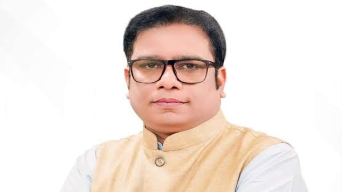 पटना शिक्षक MLC चुनाव: मतगणना हॉल से CCTV गायब! राजद प्रत्याशी डॉ. संजीव सिंह ने चुनाव आयोग को लिखा पत्र