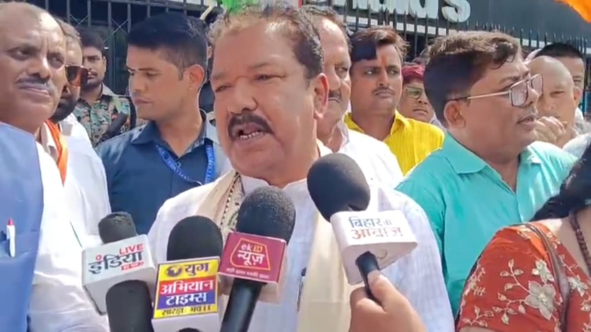 दिलीप जायसवाल का हमला बोले, विदेशी ताकतों के भरोसे देश में अराजकता फैलाने वालों को देंगे करारा जवाब