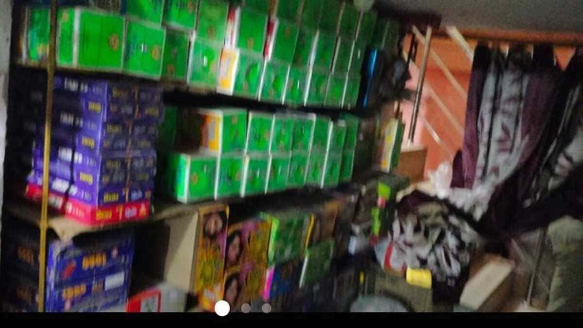 सहरसा में अवैध पटाखा कारोबार पर कार्रवाई, पांच दुकानदारों पर FIR