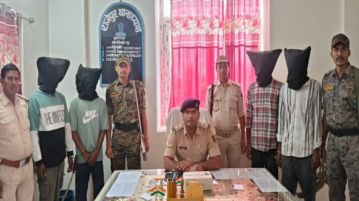 मुजफ्फरपुर में लूट की बड़ी योजना बनाते चार अपराधी गिरफ्तार, हथियार और कारतूस बरामद