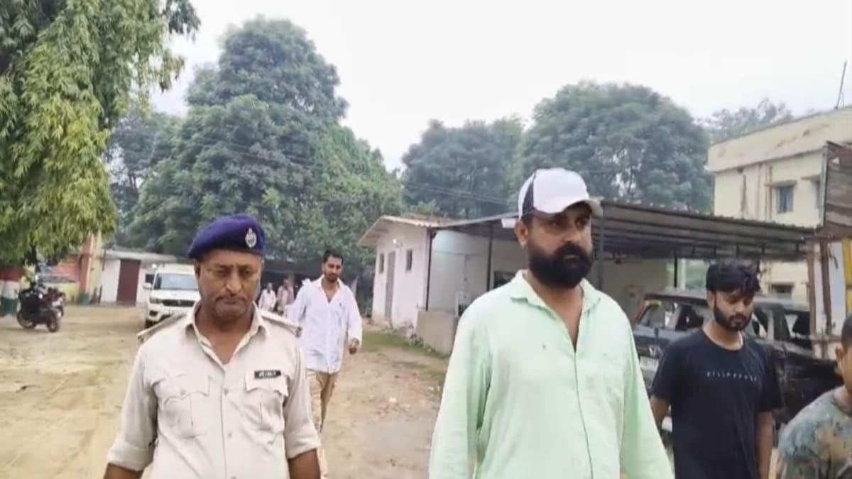 विवादित टिप्पणी करने वाले भोजपुरी फिल्म अभिनेता गिरफ्तार, जानें क्या है पूरा मामला