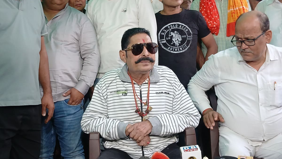 अनंत सिंह ने नीरज कुमार पर लगाये दुलारचंद की हत्या का आरोप, कहा- कोर्ट में खुद सरेंडर करूंगा, किसी के आगे नहीं झुकूंगा!