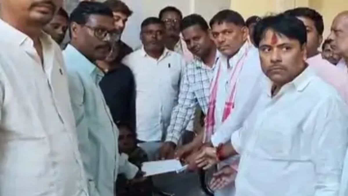 बेगूसराय नाव हादसा: 24 घंटे के भीतर मृतकों के परिजनों को मिला 4-4 लाख का मुआवजा, जल्द बनेगा पुल