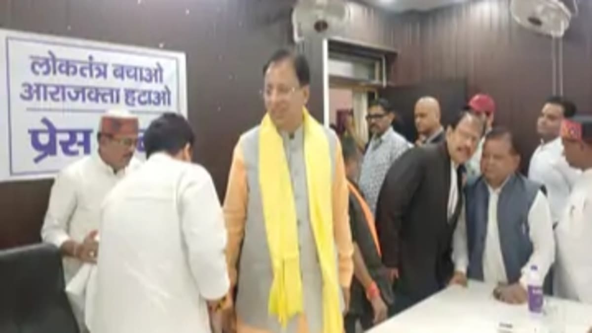 संजय जायसवाल का राहुल गांधी पर हमला, बोले- लगातार चुनाव हारने का वर्ल्ड रिकॉर्ड बना रहे हैं