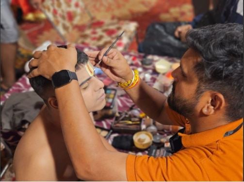 सुशील गर्वाण की रामलीला से जुड़ी अनोखी कहानी, 26 साल से निभा रहे हैं सेवा की परंपरा