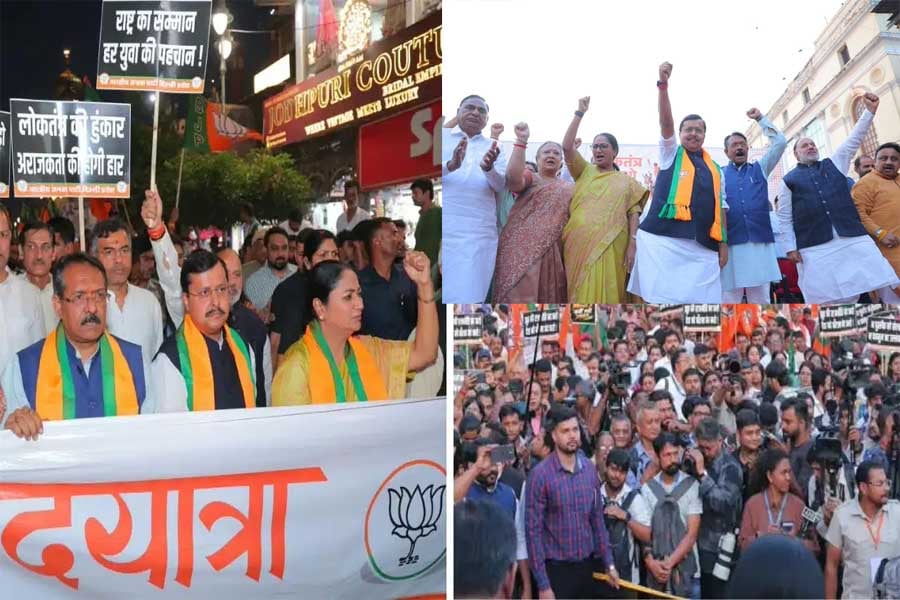 दिल्ली में BJP की पदयात्रा के दौरान राहुल गांधी पर बरसीं CM रेखा गुप्ता; कहा- ‘फूलों के गमलों में कांटे…’