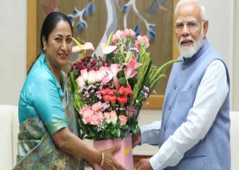 पीएम मोदी ने सार्वजनिक जीवन में पूरे किए 25 साल, CM रेखा गुप्ता ने दी बधाई
