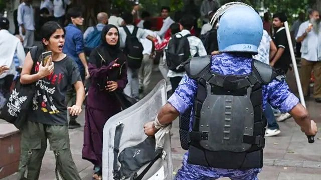 CJP प्रदर्शन में नाबालिगों की भागीदारी पर NHRC सख्त, मुंबई पुलिस समेत चार को नोटिस