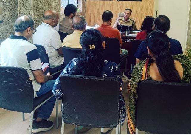 सोसायटियों की सुरक्षा पर पुलिस सख्त, RWA को दिए सुरक्षा के ‘सेफ्टी मंत्र’