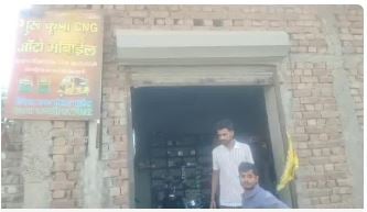 पांच महीने पहले शुरू हुई दुकान में चोरी, ताला काटकर लाखों के स्पेयर पार्ट्स ले गए चोर