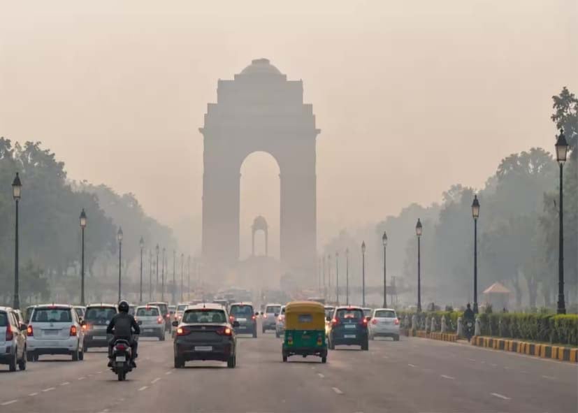 दिल्ली-NCR में लागू हुआ GRAP, हवा बिगड़ने से पहले शुरू होगा एक्शन