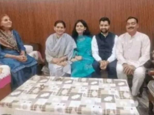 हरियाणा में शादी का अनोखा न्योता! 106 गांवों के हर घर पहुंचेगा कार्ड, CM से लेकर बड़े नेताओं तक को बुलावा