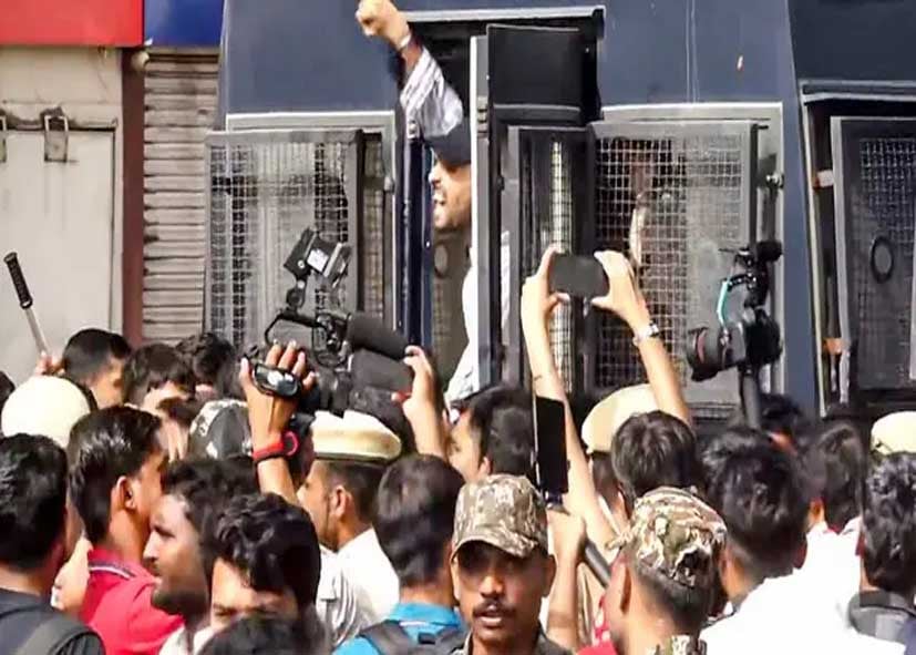 CJP Protest: 200 लोग हिरासत में, सीजेपी का ऐलान- नेता हों या न हों, देशभर में जारी रहेगा प्रदर्शन
