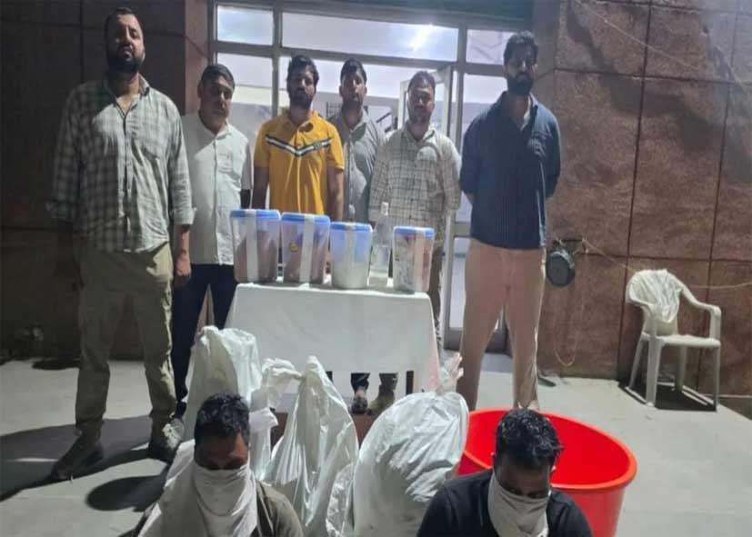 दिल्ली में 50 करोड़ की हेरोइन जब्त, पुलिस ने 4 आरोपियों को किया गिरफ्तार