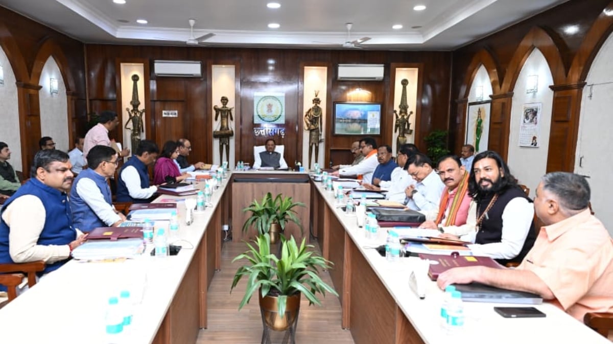 CM साय की अध्यक्षता में कैबिनेट की बैठक शुरु: धान खरीदी समेत कई मुद्दों पर लिए जा सकते हैं अहम फैसले