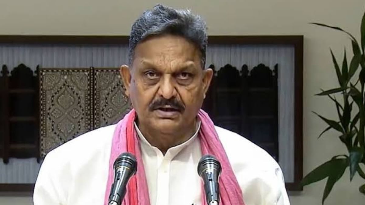 सपा सांसद अफजाल अंसारी की अचानक बिगड़ी तबीयत, उल्टियां होने के बाद लखनऊ के मेदांता में भर्ती