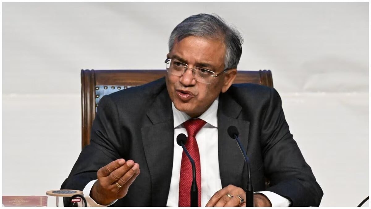 ज्ञानेश कुमार के खिलाफ ‘महाभियोग नोटिस’, अब पूर्व आईएएस अफसरों ने CEC के खिलाफ खोला मोर्चा, लगाए 6 बड़े आरोप