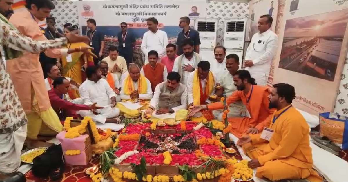 थाने का नाम होगा “वाल्मीकि धाम”: उज्जैन में मुख्यमंत्री डॉ. मोहन ने 539 करोड़ की दी सौगात, महर्षि वाल्मीकि को किया नमन