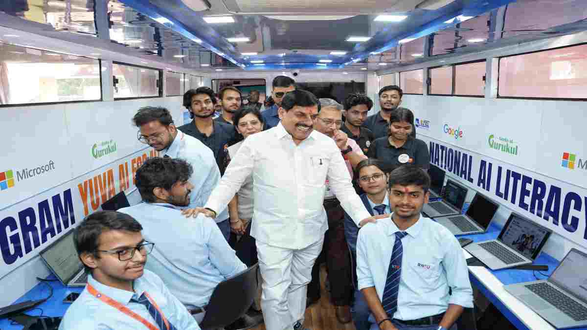 CM Youth Conclave-2026: सीएम डॉ. मोहन ने खोला सौगातों का पिटारा, अगले साल दो बार होगी PSC, युवा वर्ष के रूप में मनाया जाएगा साल 2027