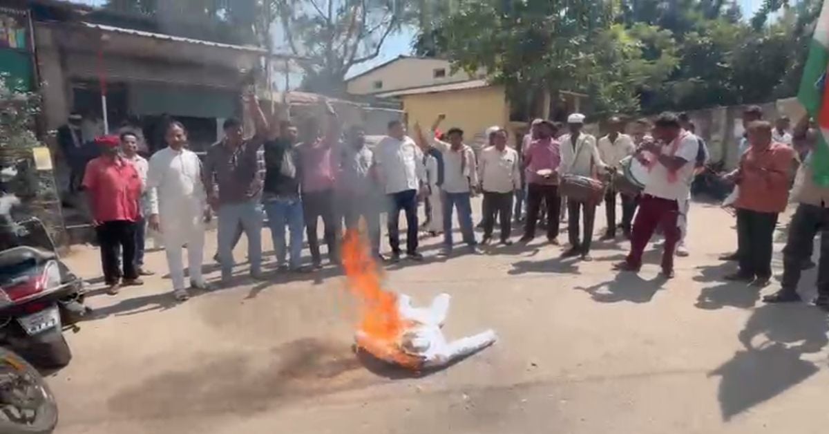 आलीराजपुर में प्रदर्शन के बाद एक्शन: सीएम का पुतला जलाना पड़ा महंगा, कांग्रेस नेता-नगर पालिका उपाध्यक्ष समेत 11 पर FIR दर्ज