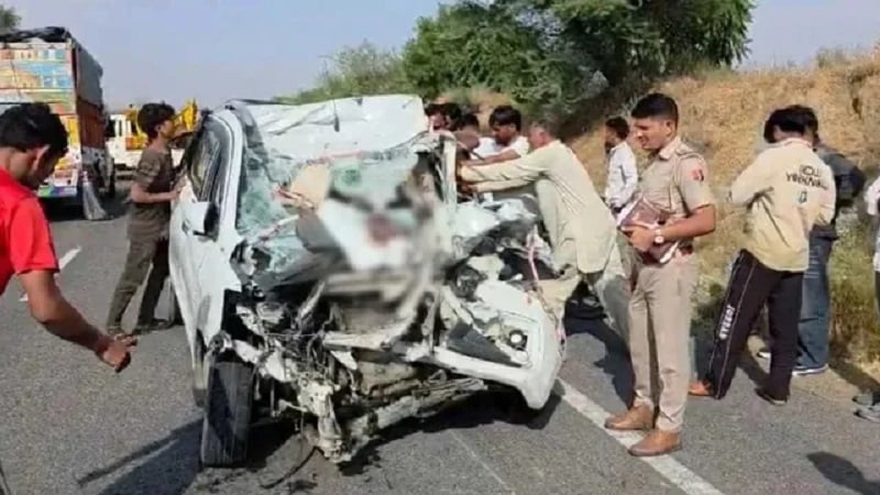 चूरू में मंदिर जाते परिवार की कार ट्रक से भिड़ी, एक ही परिवार के 5 लोगों समेत 6 की मौत