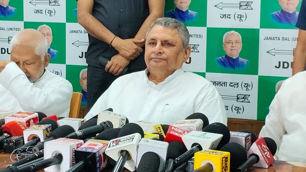 ‘…तो फिर से बिगड़ सकते हैं हालात’, बाढ़ को लेकर डिप्टी CM विजय चौधरी ने दी चेतावनी