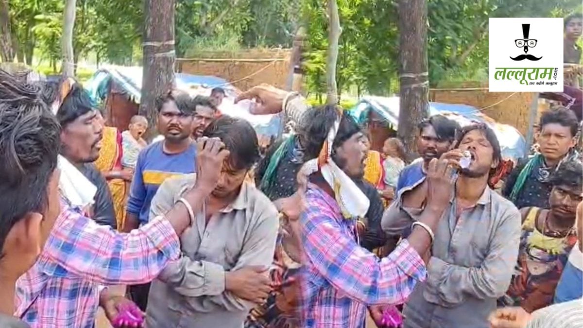 CG News : गंगाजल पिलाकर लगाया तिलक, घर वापसी के बाद दी महिला के अंतिम संस्कार की अनुमति