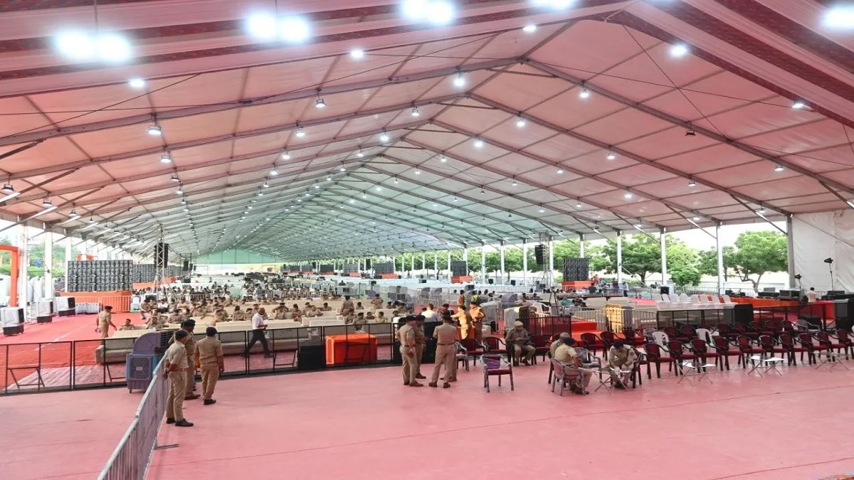 अहमदाबाद: नवरात्रि पर 85 कमर्शियल और 1300 शेरी गरबों को मंजूरी, सुरक्षा के कड़े इंतजाम