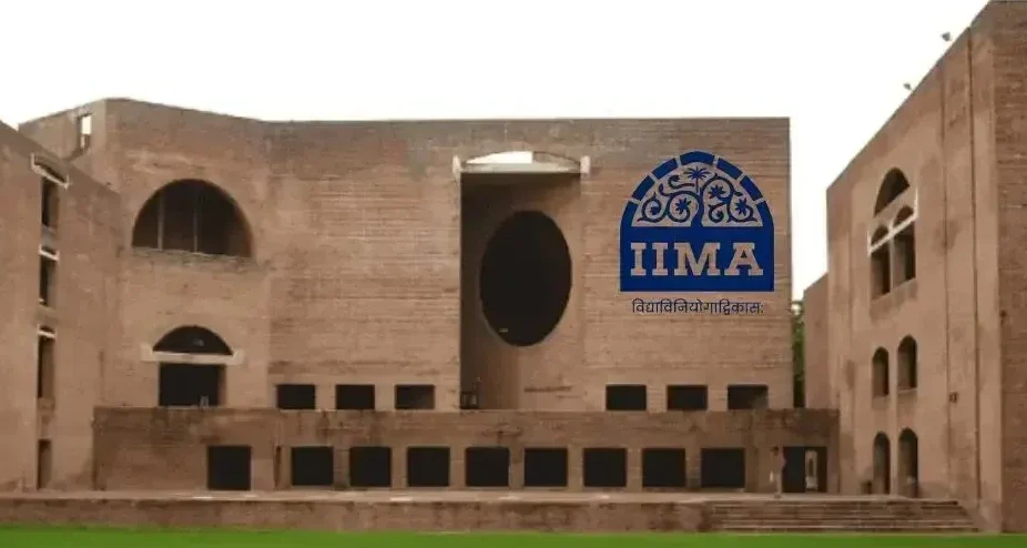 IIM अहमदाबाद की छात्रा से अस्पताल में छेड़छाड़, आरोपी डॉक्टर गिरफ्तार; पुलिस जांच शुरू